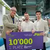 Peter Kappeler, CEO von Pax, gemeinsam mit den Gewinnern des Pax Sustainability Awards 2025.